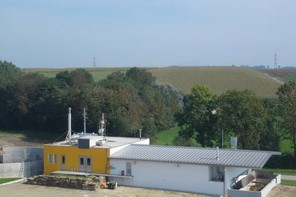 beton-fermenter-verbaut-rechts